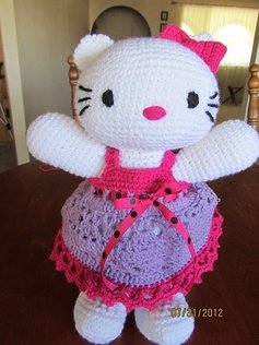 Crochet~ Hello Kitty Doll &amp; Clothes- Free  Pattern