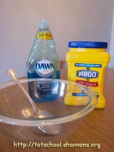 Dish Soap + Corn Starch = Super Fun Bubble Dough