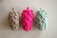 Crochet pine cones #free #crochetpattern #tutorial